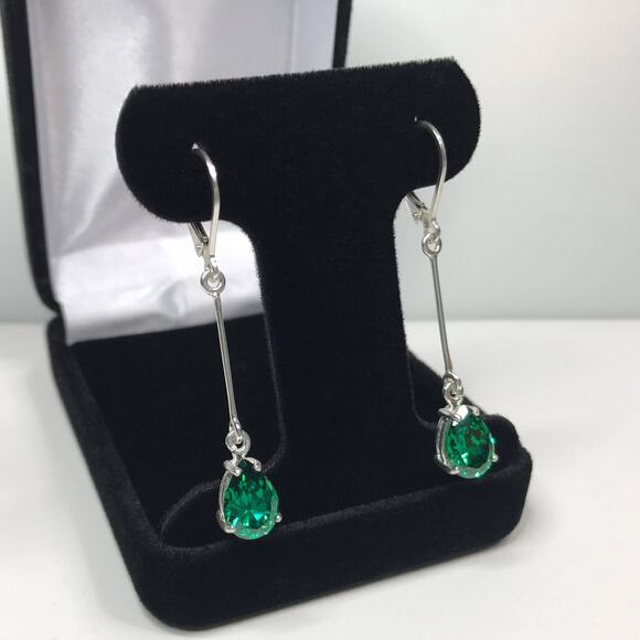 Beautiful 4ctw Pear Cut Emerald Earrings Sterling Silver Lab Grown Simulated - Picture 2 of 5